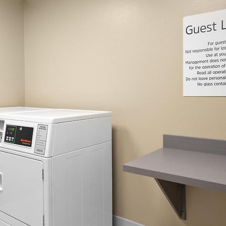 Holiday Inn Express & Suites - Elkhorn - Lake Geneva Area By Ihg Екстериор снимка