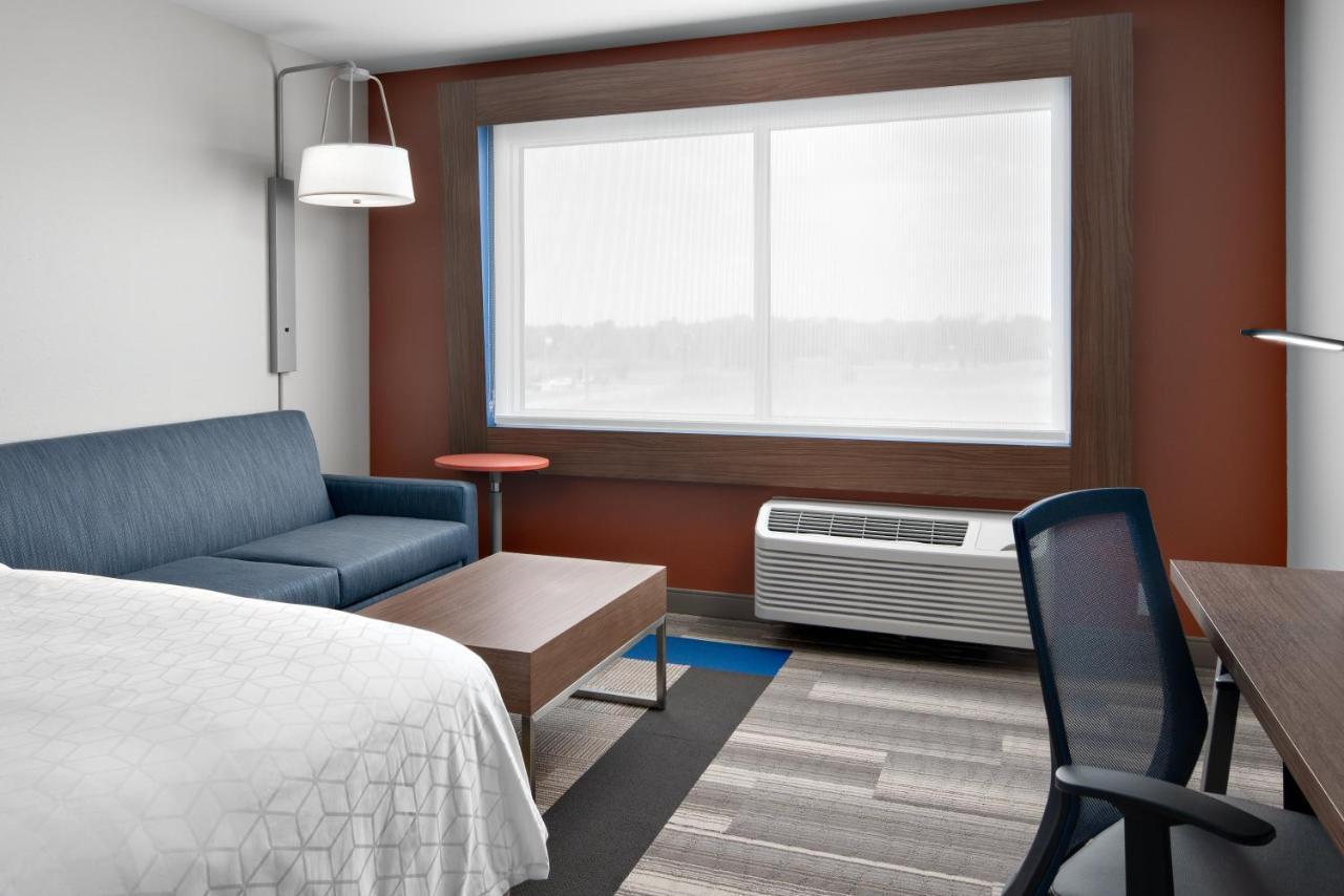 Holiday Inn Express & Suites - Elkhorn - Lake Geneva Area By Ihg Екстериор снимка